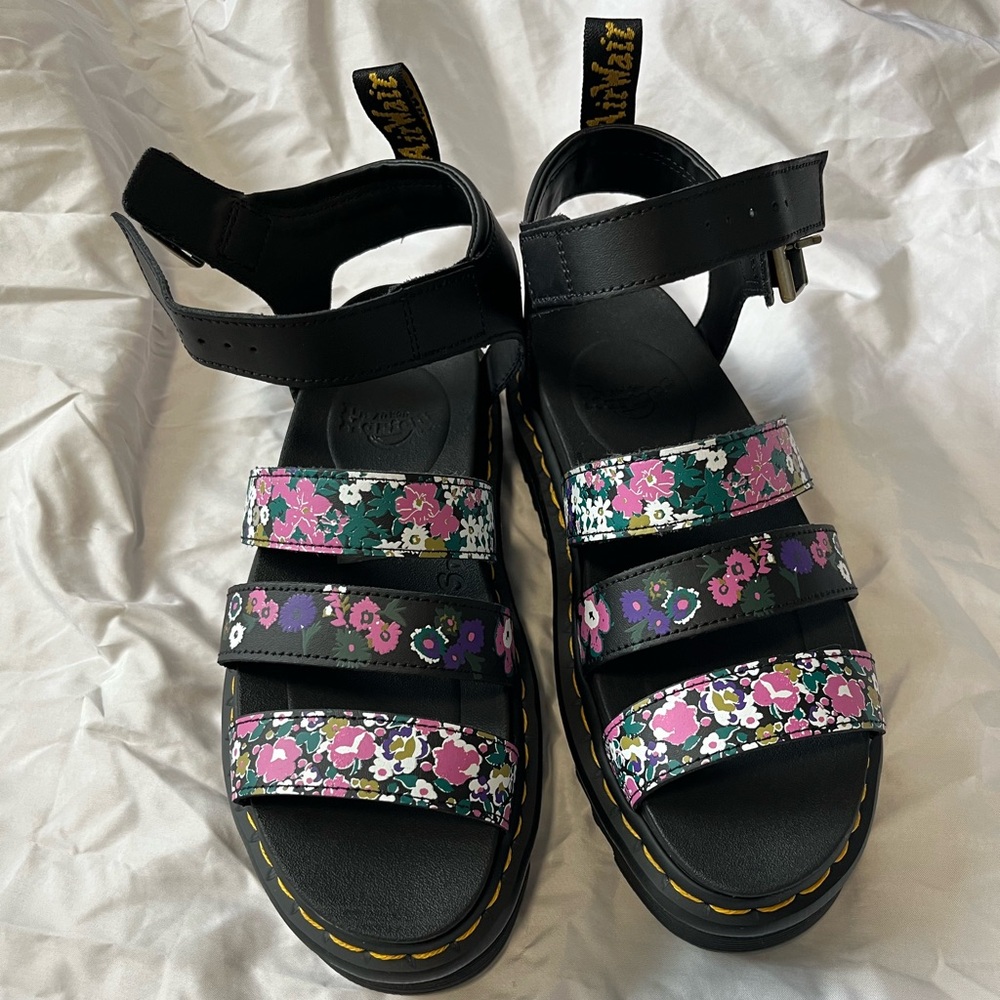 Dr Marten sandals new